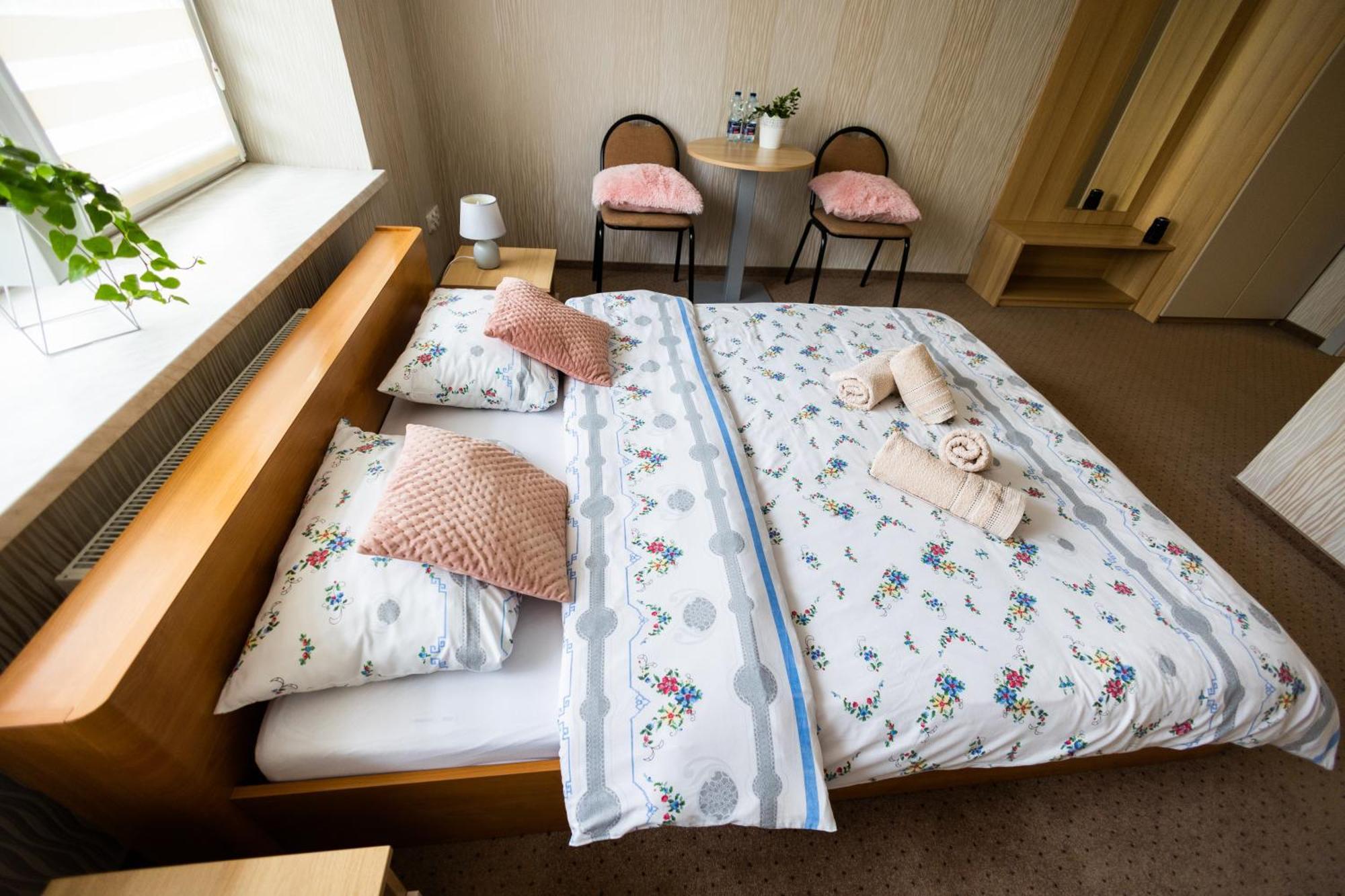 Bed and Breakfast Gosciniec Nad Sawa Handzlowka Экстерьер фото