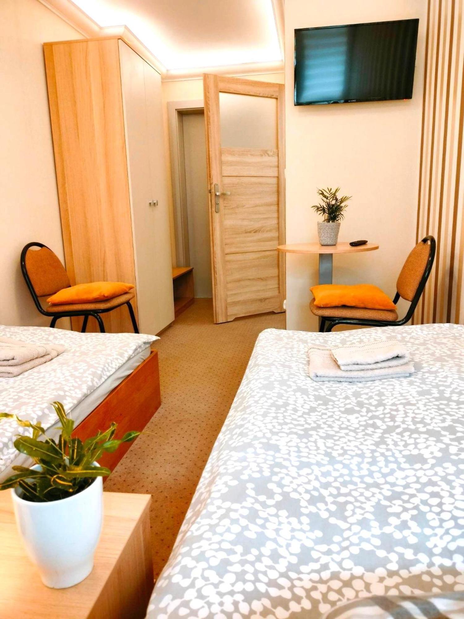 Bed and Breakfast Gosciniec Nad Sawa Handzlowka Экстерьер фото